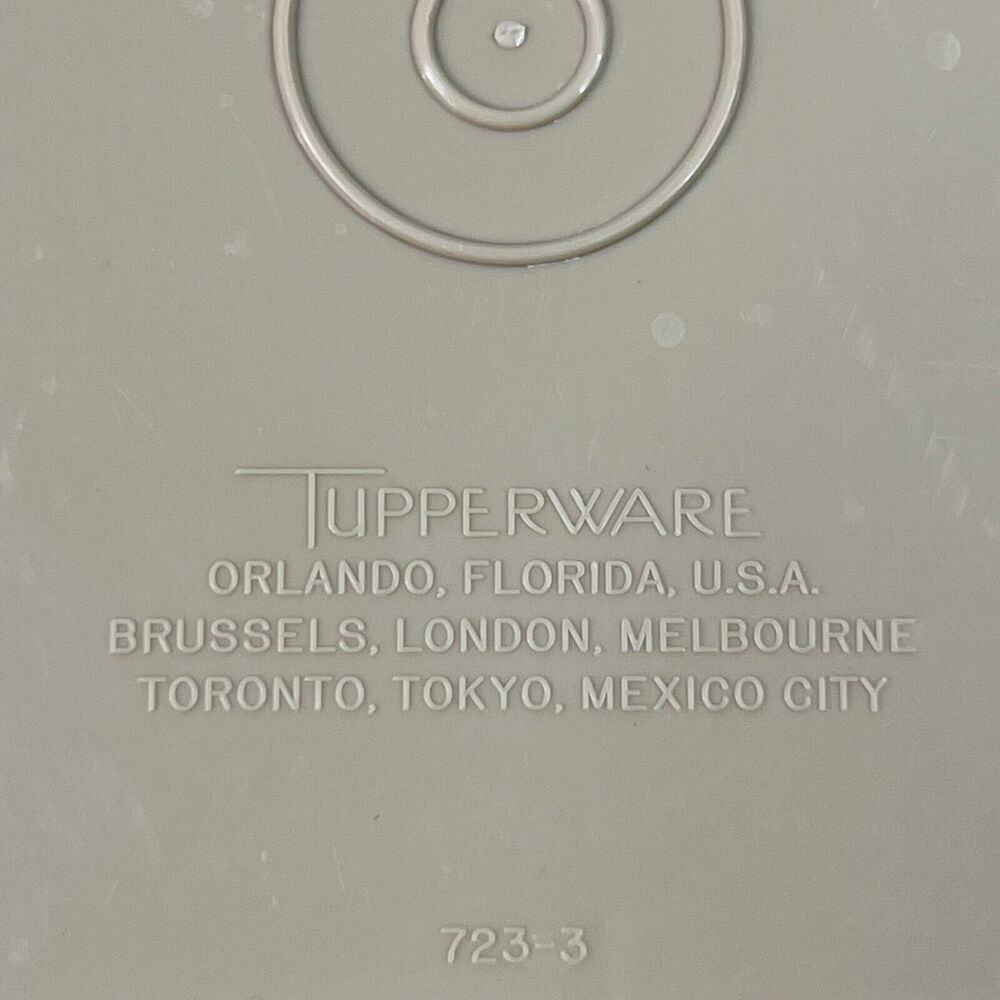 Vintage Original Tupperware Deviled Egg Carrier / Holder - Harvest Gold - Picture 5 of 10